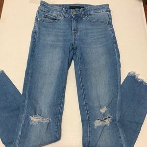 Uniqlo jeans medium wash ultra stretch fabric